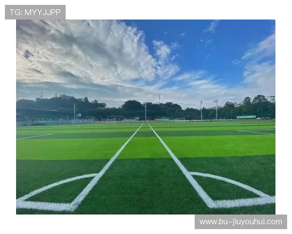 围绕在偏远地区募捐建设共享公益足球场的协同发展行动倡议方案